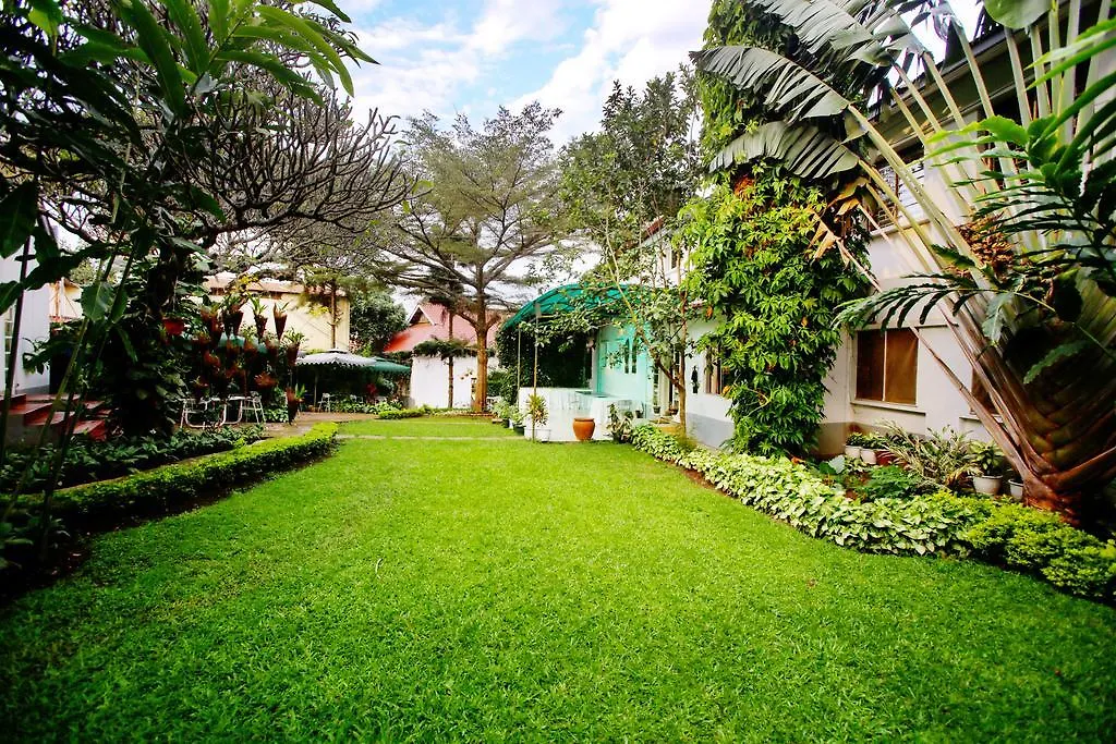 Shangri-La Hotel Uganda Kampala 3*,  Uganda